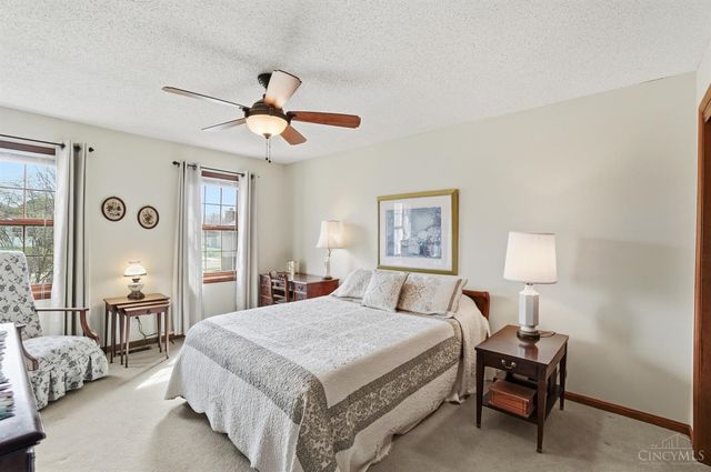 8909 Saxton Drive, West Chester, OH 45069