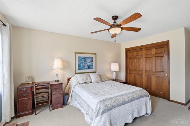 8909 Saxton Drive, West Chester, OH 45069