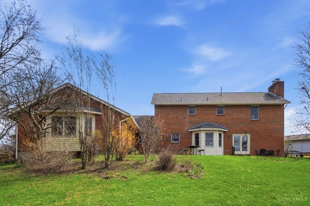 8909 Saxton Drive, West Chester, OH 45069