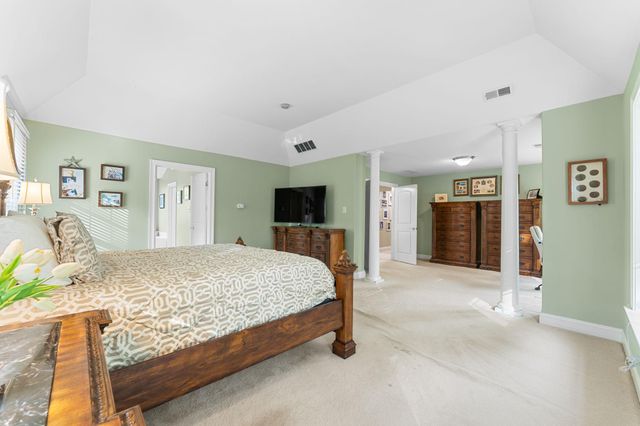 912 ASHBOURNE WAY, Schwenksville, PA 19473