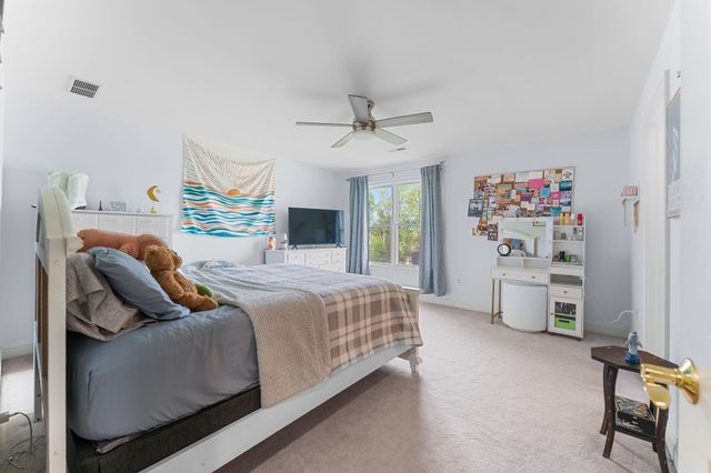 912 ASHBOURNE WAY, Schwenksville, PA 19473