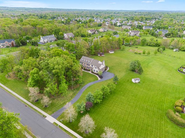912 ASHBOURNE WAY, Schwenksville, PA 19473