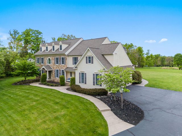 912 ASHBOURNE WAY, Schwenksville, PA 19473