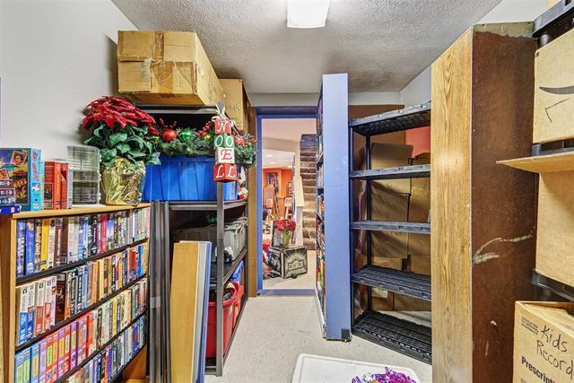 1087 Barrington, Grand Rapids, MI 49534