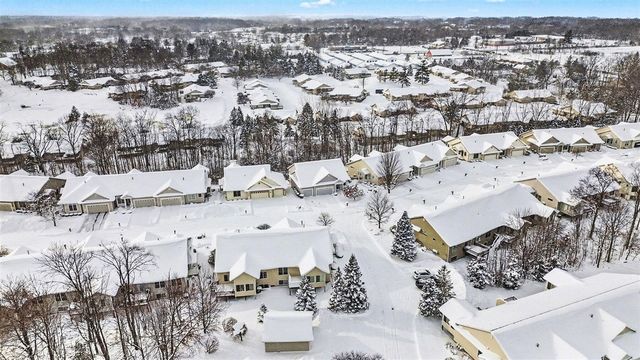 1087 Barrington, Grand Rapids, MI 49534