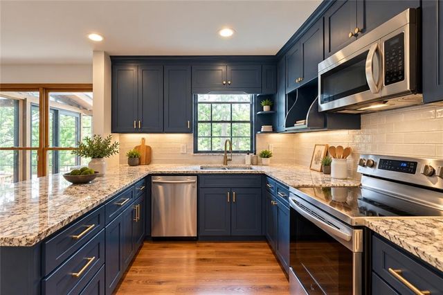 1176 Ashley Lake Drive, Marietta, GA 30062