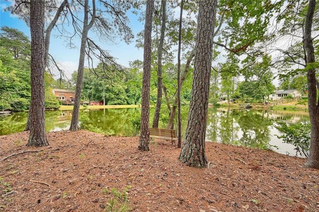 1176 Ashley Lake Drive, Marietta, GA 30062