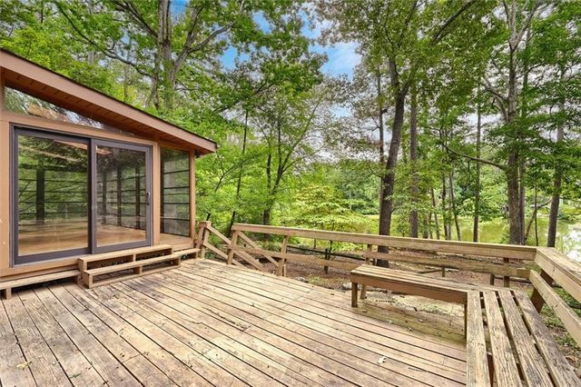 1176 Ashley Lake Drive, Marietta, GA 30062