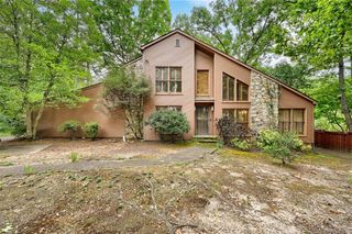 1176 Ashley Lake Drive, Marietta, GA 30062