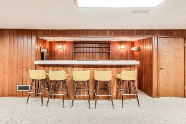 3801 Madison Street, Oak Brook, IL 60523