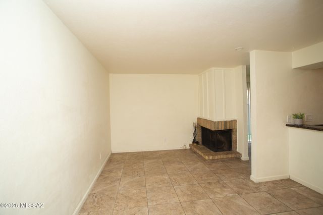 1600 N Wilmot Rd Unit 137, Tucson, AZ 85712