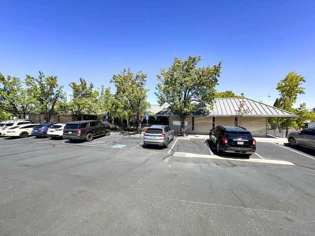 1388 Court Street, B and C B and C, Redding, CA 96001