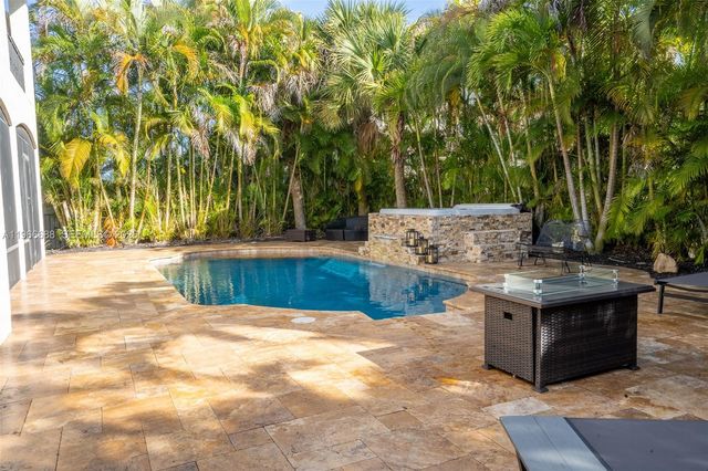 7875 NW 110th Dr, Parkland, FL 33076