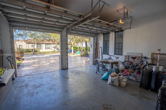 7875 NW 110th Dr, Parkland, FL 33076