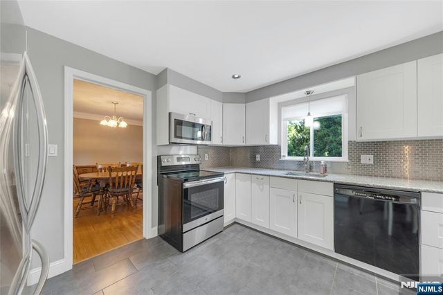 678 Millbrook Road, River Edge, NJ 07661