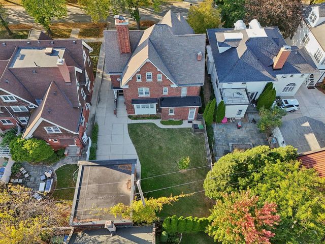 2442 N Terrace AVENUE, Milwaukee, WI 53211