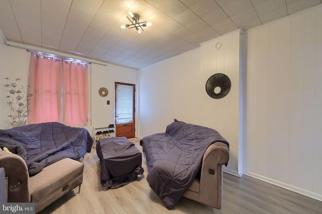 814 MASTER ST, Reading, PA 19602