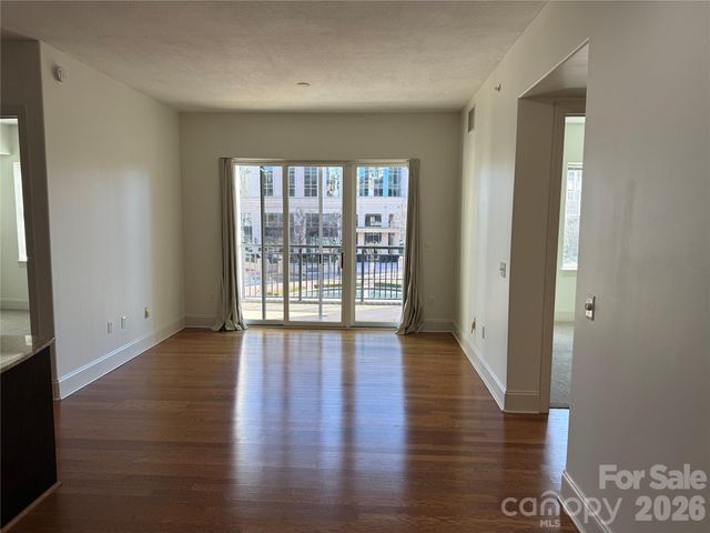 4620 Piedmont Row Drive 305, Charlotte, NC 28210