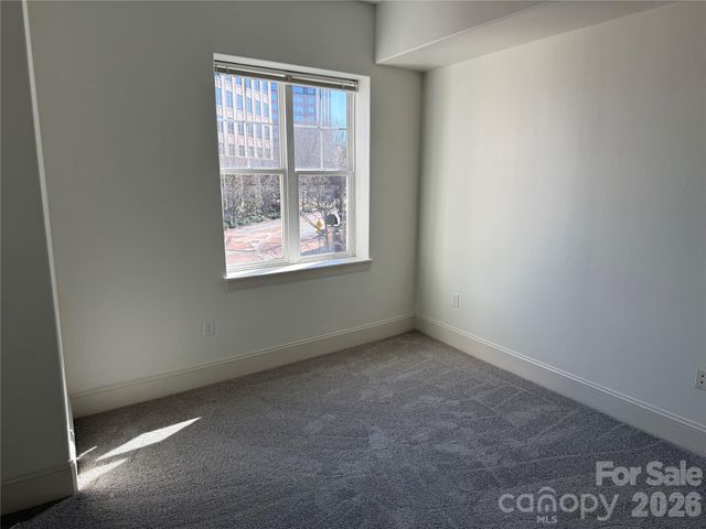 4620 Piedmont Row Drive 305, Charlotte, NC 28210