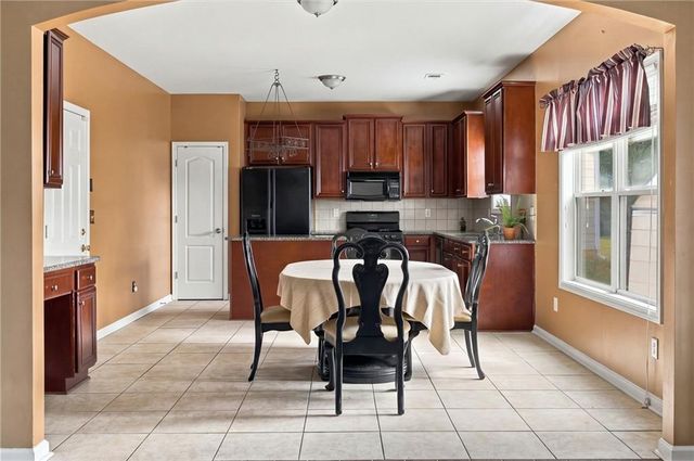 7110 Smithers Way SW, Atlanta, GA 30331