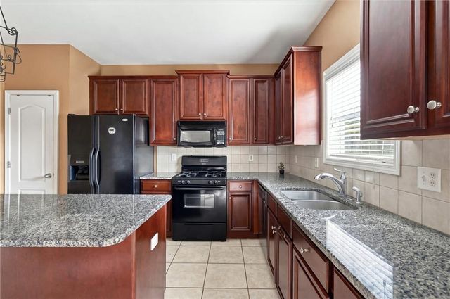 7110 Smithers Way SW, Atlanta, GA 30331