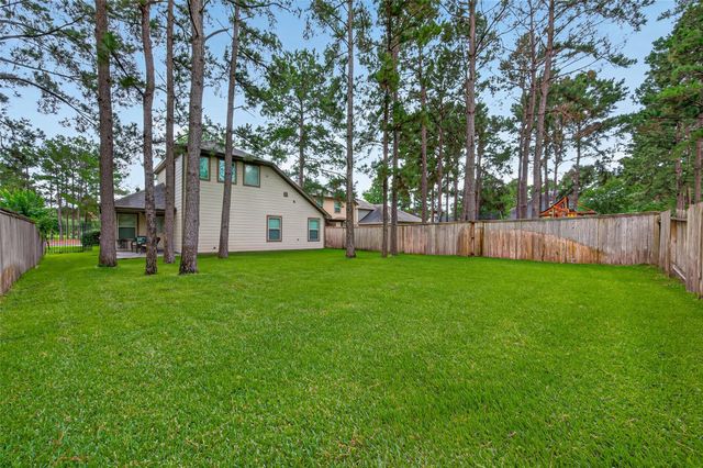 7 Cayahoga Court, The Woodlands, TX 77389