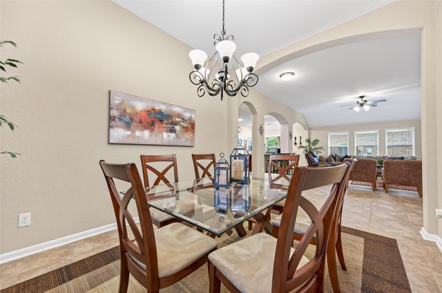 7 Cayahoga Court, The Woodlands, TX 77389