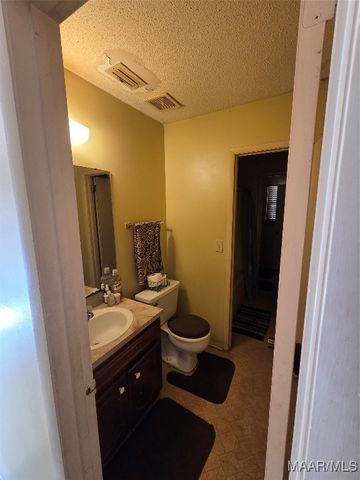 960 N Gap Loop, Montgomery, AL 36110