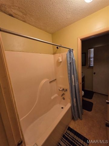 960 N Gap Loop, Montgomery, AL 36110