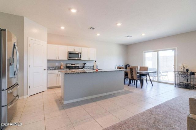 6617 W MAGDALENA Lane, Laveen, AZ 85339