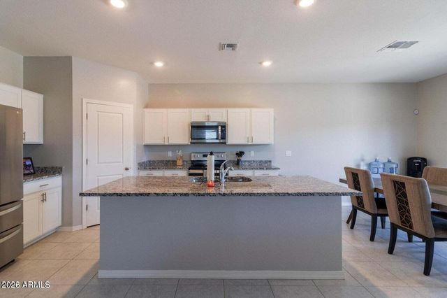 6617 W MAGDALENA Lane, Laveen, AZ 85339