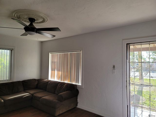 1995 S 10 Ave, Yuma, AZ 85364