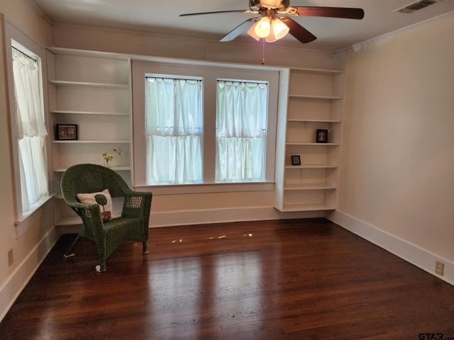 645 W Kilpatrick, Mineola, TX 75773