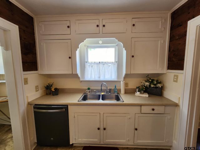 645 W Kilpatrick, Mineola, TX 75773