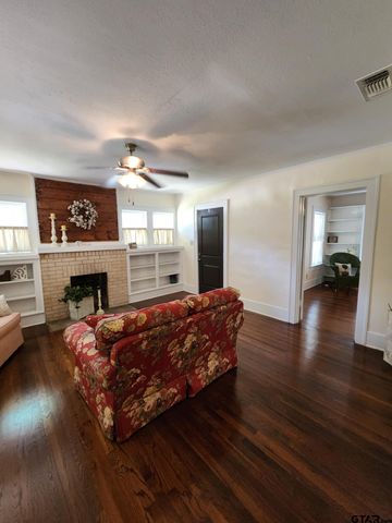 645 W Kilpatrick, Mineola, TX 75773