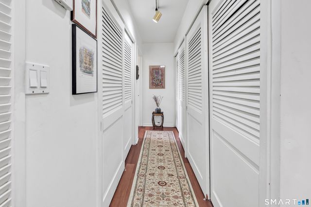 2625 Park Avenue 14J, Bridgeport, CT 06604