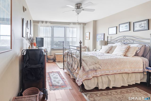 2625 Park Avenue 14J, Bridgeport, CT 06604