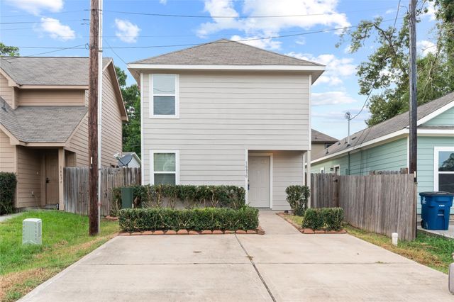 16630 E Hammon, Montgomery, TX 77316