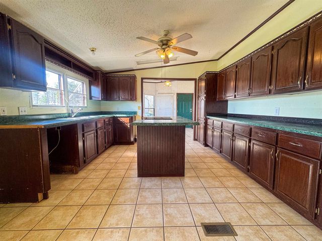 1334 Annette Lane, Mountain View, AR 72560