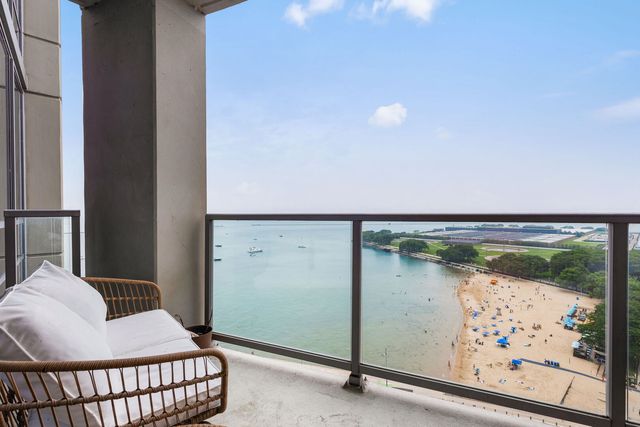 600 N Lake Shore Drive 1411, Chicago, IL 60611