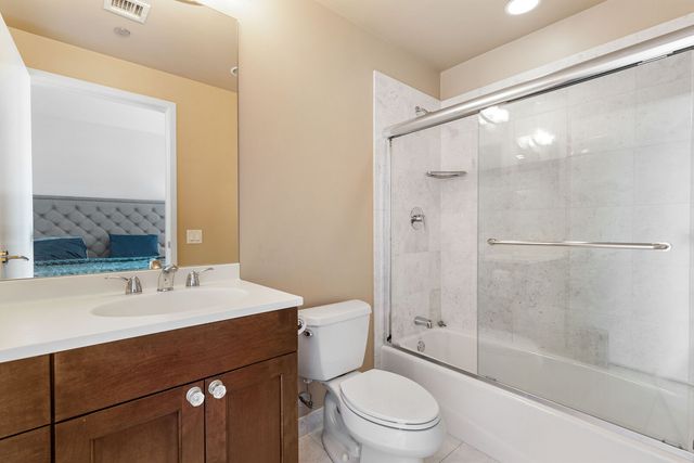 600 N Lake Shore Drive 1411, Chicago, IL 60611