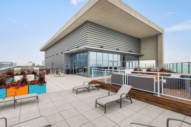 600 N Lake Shore Drive 1411, Chicago, IL 60611