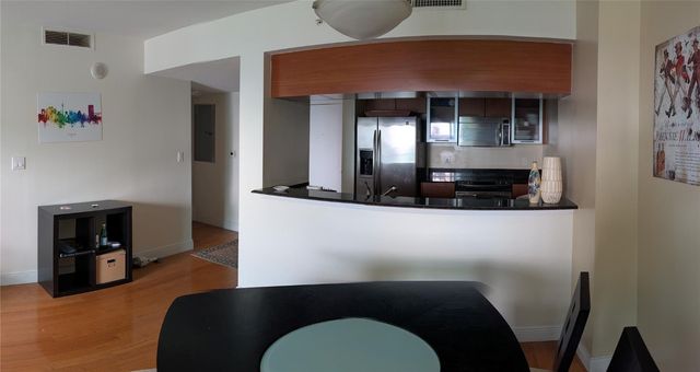 1800 N Bayshore Drive 1908, Miami, FL 33132