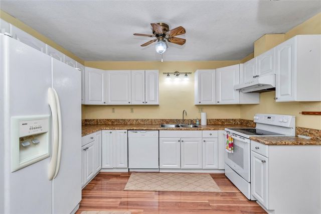 21766 SW RAINBOW LAKES BOULEVARD, Dunnellon, FL 34431