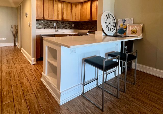 14 Lockwood Drive 11a, Charleston, SC 29401
