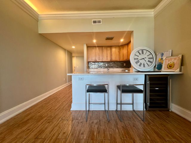 14 Lockwood Drive 11a, Charleston, SC 29401