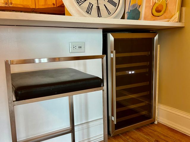 14 Lockwood Drive 11a, Charleston, SC 29401