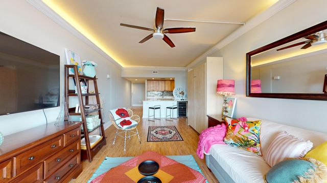 14 Lockwood Drive 11a, Charleston, SC 29401
