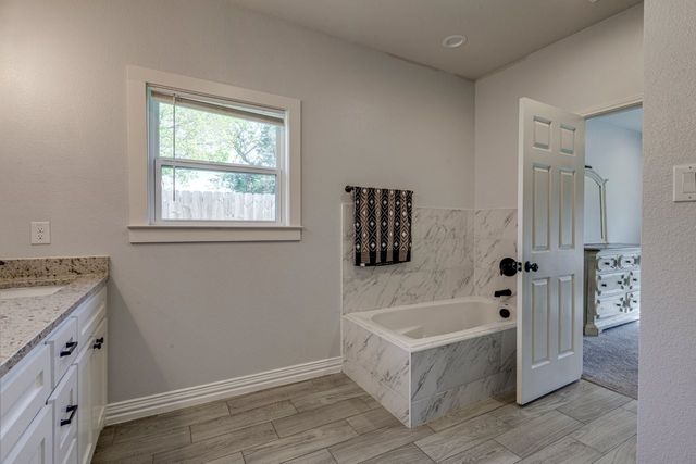 605 Bethlehem Street, Terrell, TX 75160