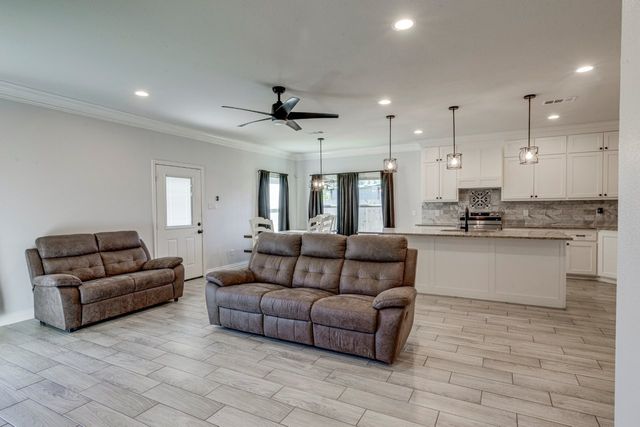 605 Bethlehem Street, Terrell, TX 75160